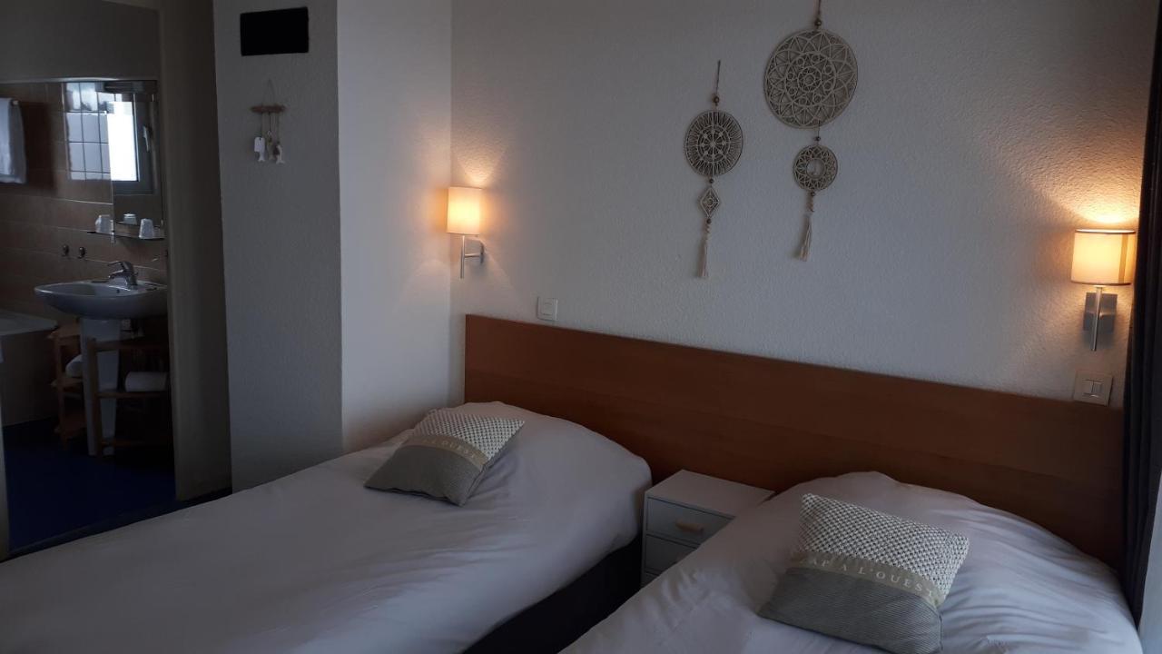 Hotel Du Port Bar Restaurant Sarzeau Kültér fotó